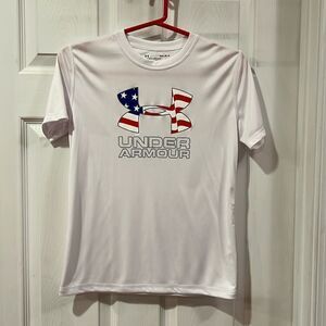 Under Armour youth large heatgear flag white shirt.